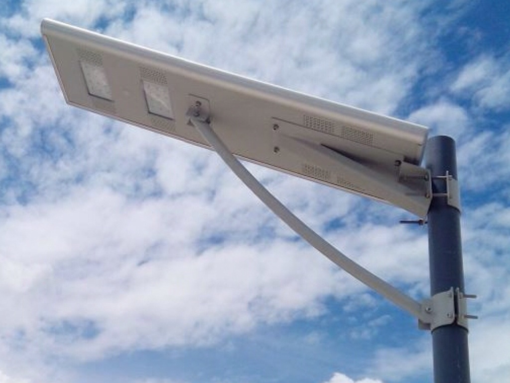 Lampadaires solaires pour l'eclairage public tous les ...