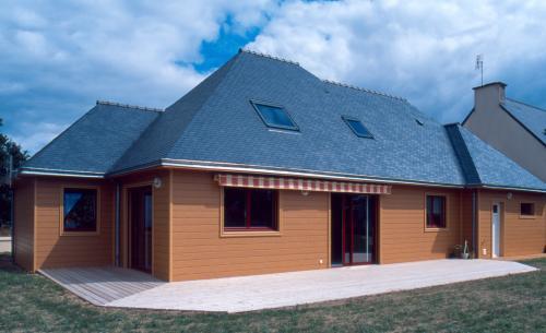 Bardage Bois Maison : MAISON – BARDAGE COULEUR BOIS Bardage Bois Maison : MAISON – BARDAGE COULEUR BOIS