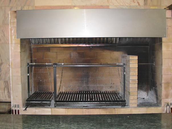 barbecue charbon pour restaurant