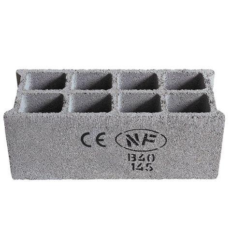 blocs-en-beton-creux-tarmac-120096.jpg