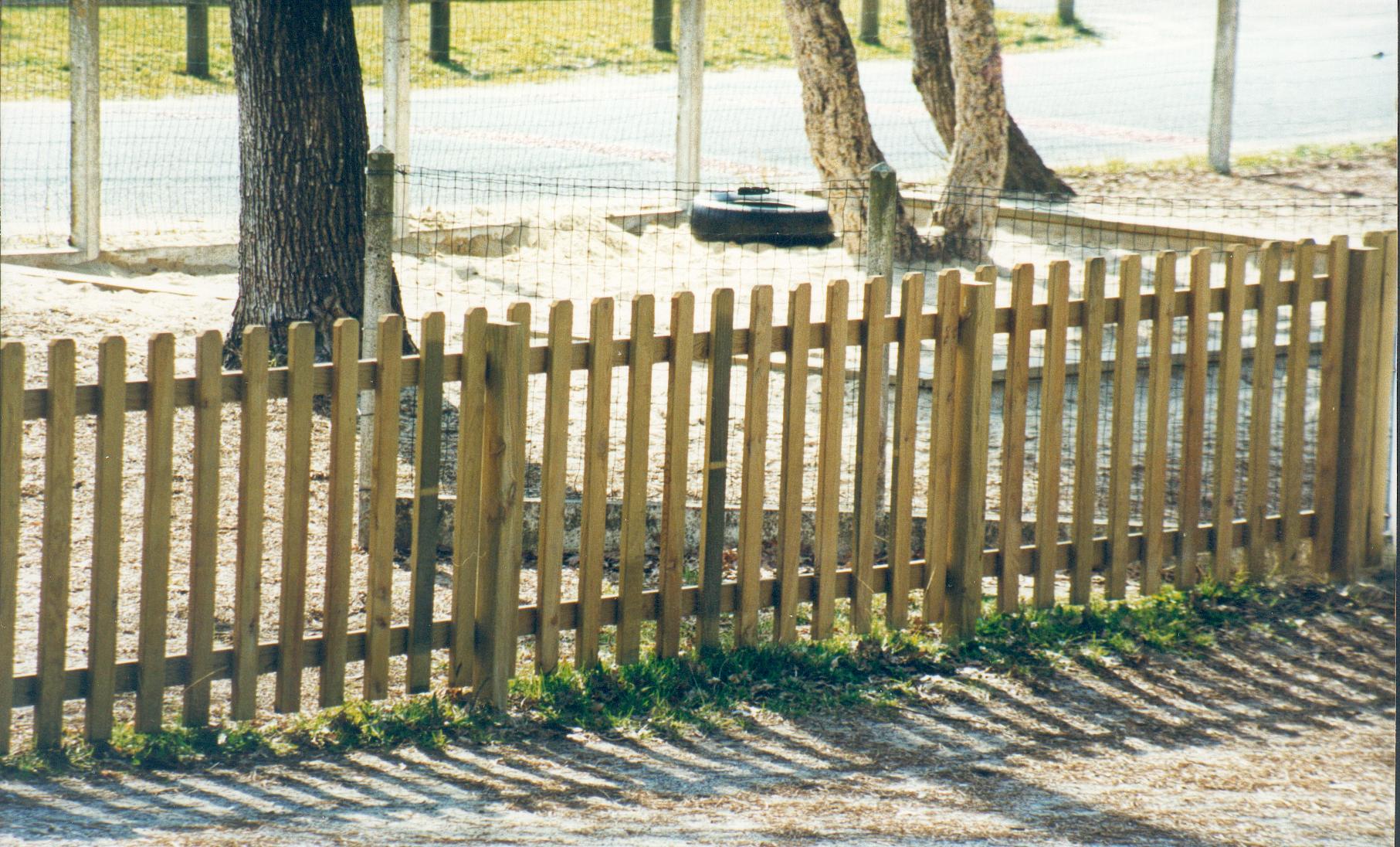clôture bois manivelle