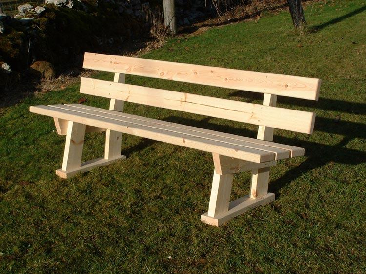 Bancs de jardin en bois  sur EnPerdreSonLapin