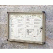 VITRINE À PORTE BASCULANTE