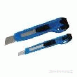 JEU DE 2 CUTTERS PLASTIQUE 18 ET 9 MM 100077