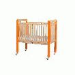 LIT CRÈCHE LILI PANNEAUX 100 X 50 CM MONTANTS COLORIS ORANGE + MATELAS