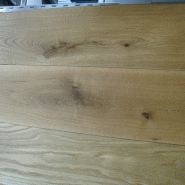 PARQUET MASSIF EN CHÊNE - LAMES LONGUES