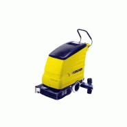 AUTOLAVEUSE  ACCOMPAGNÉE KARCHER