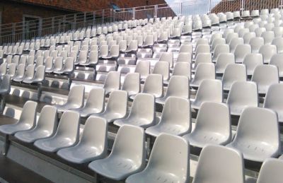 Combien coûtent des tribunes et gradins ?