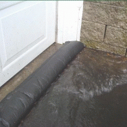 Barrière anti-inondation pour porte de garage