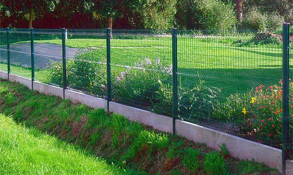Clôtures résidentielles en panneaux rigides soudés - 2,50 m - maille 5 cm / 20 cm - fils 5 mm
