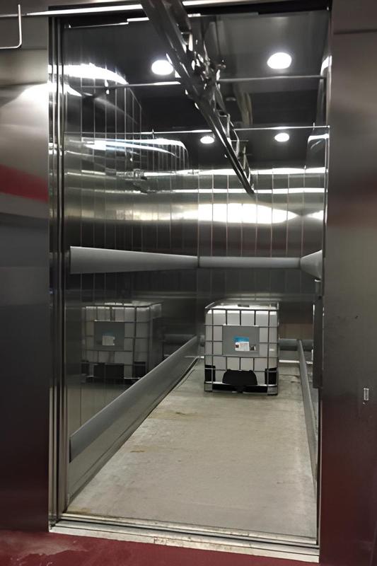 Ascenseur de charge Hidral QHG - Capacité 1500 à 6000 kg - Conforme EN 81-20 et EN 81-50