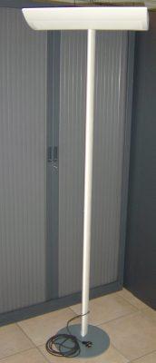 Lampadaire blanc