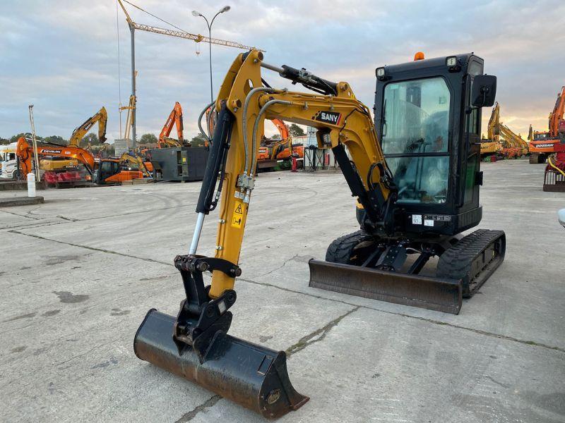 Pelle sur chenilles SANY SY 26 U - 2021, 2.8 tonnes, 1000 heures, 3 godets, chenilles caoutchouc