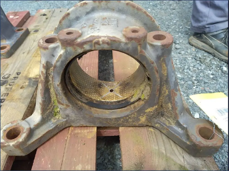 PALIER ARRIERE PONT AV 4RM MASSEY FERGUSON - Réf. 3712070M12