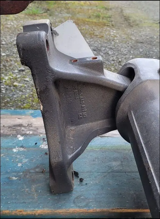 Support de bras de relevage monobloc gauche FENDT - Réf. B222_3812DA9001070