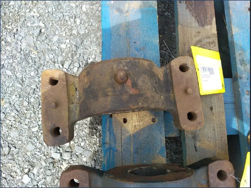 PALIER ARRIERE PONT AV 4RM MASSEY FERGUSON - Réf. 4280122M12