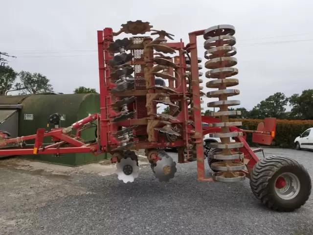 Déchaumeur à disques Horsch JOKER 5 RT 5.15 m - 52 disques Ø520 mm - roues de transport 520/50-17 - attelage sur bras relevage - freinage hydraulique - 2024