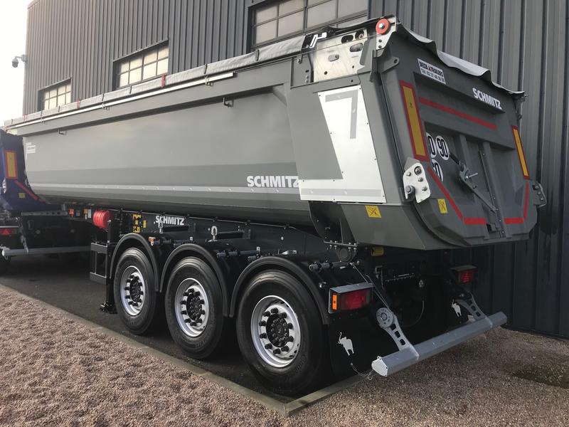 SCHMITZ CARGOBULL – Porte hydraulique 22m3 – Neuve