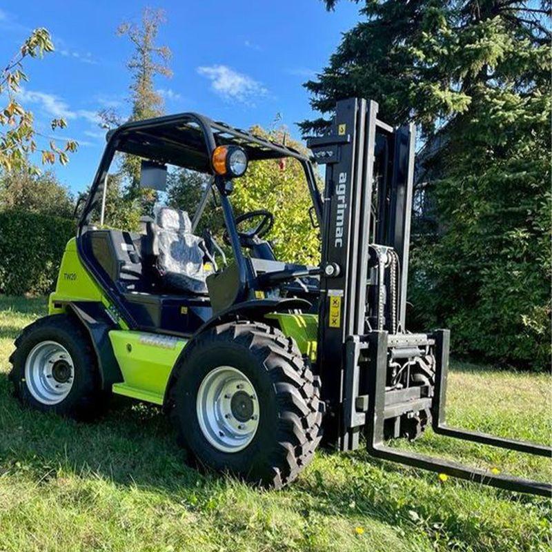 Chariot élévateur TW20 4x4 - 2 tonnes - levage 6m - moteur Kubota ou Perkins - 25 CV