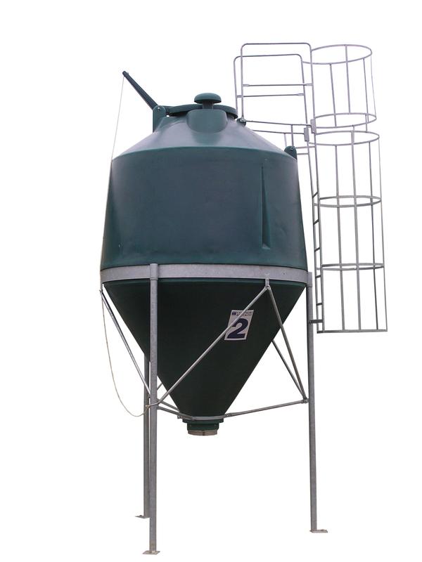 Silo monobloc cône axial - cuve en polyéthylène vert, volume 5,6 m³, dimensions H 4,7 m