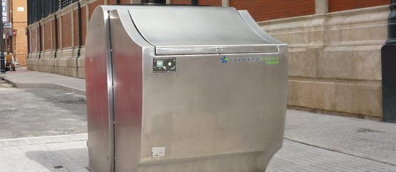 Megabox - conteneur enterré avec système de compactage, capacité jusqu'à 20 m³, borne-avaloir en inox