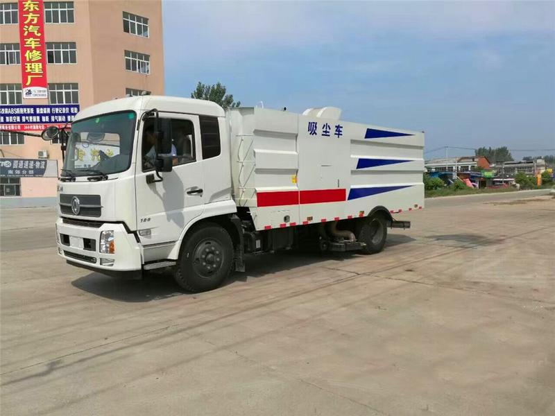 Camion de balayeuse de route Dongfeng Tianjin neuf - 12 m³, 8 m³ poubelle, 2,5 m³ eau, Cummins 180 ch