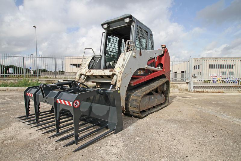 Grappin agricole 1570 mm pour chargeuse - Godet preneur AGR157 - Poids 205 kg