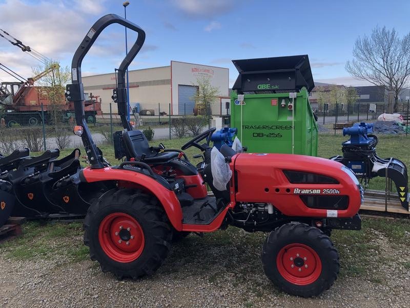 Tracteur agricole BRANSON 2500H Hydrostatique - 24 Chevaux, transmission mécanique/TVH