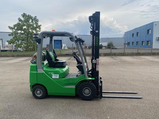 Chariot élévateur gaz Cesab M315 1500kg - mât duplex levée 4000mm
