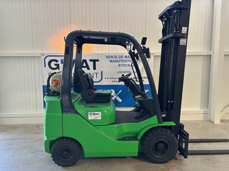 Chariot élévateur gaz 1500kg Cesab - M315, mât duplex, levée 4000mm