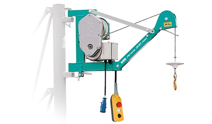 Elévateur AIRONE 300 New - capacité de levage maxi 300 kg, potence télescopique de 0,85 à 1,10 m