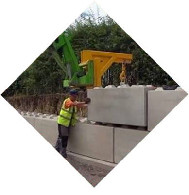BLOC BETON EMPILABLE - Nouveau produit - Référence 095091 - L. 600 mm