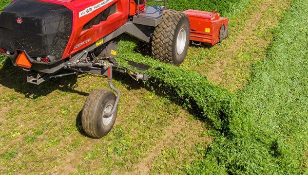Andaineur automoteur Hesston par Massey Ferguson série WR - Modèles WR197, WR235, WR265