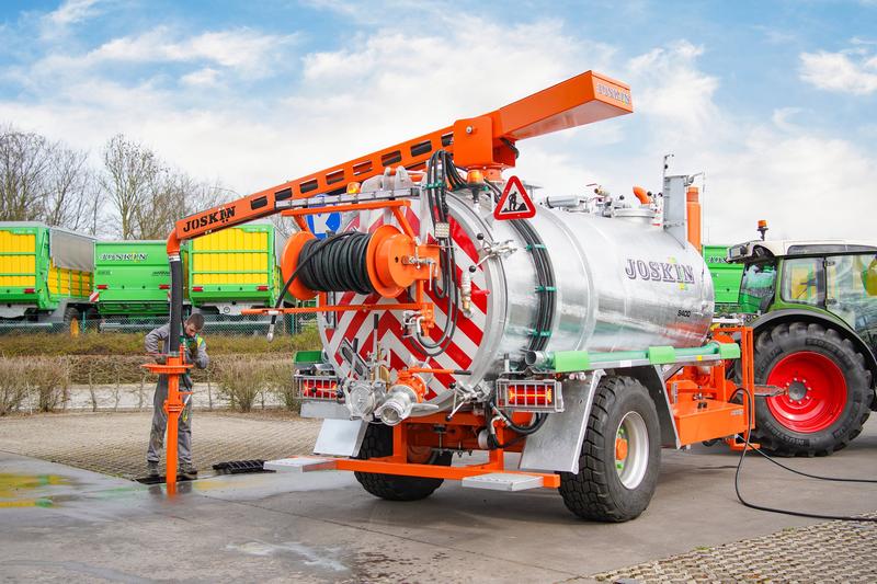 Hydrocureuse Joskin - Cuve basculante de 6000 à 8400 l - Simple essieu - Pour curage et nettoyage