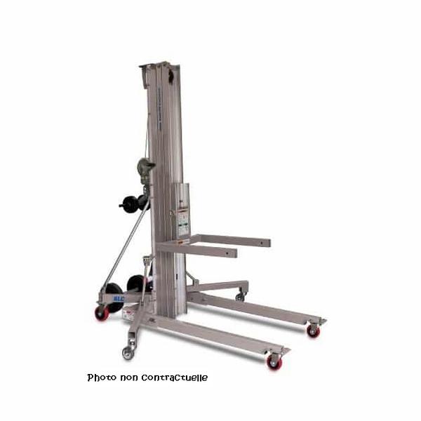 Monte-charge location - hauteur 6 m, capacité 300 kg max, fourches 70x56 cm