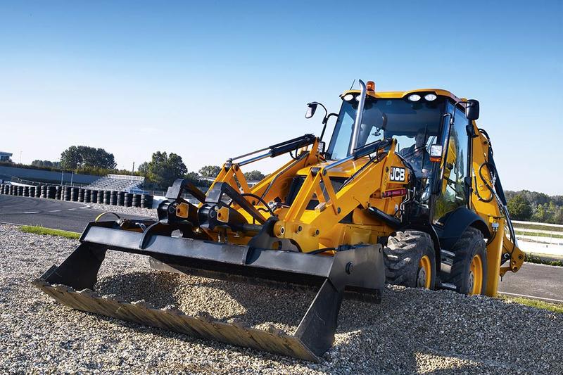 Chargeuse pelleteuse JCB 3CX ECO - Poids 7370 kg, profondeur fouille 5,46 m, puissance 74/91/110 cv