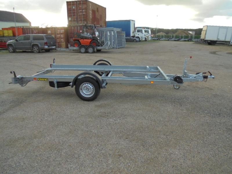 Remorque porte-voiture Trigano 21 FDU - neuf - dimensions 3,50 m x 1,80 m x 0,42 m - PTC 1300 kg