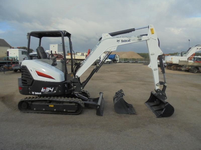 Mini pelle 3T5 Bobcat E 34 neuf - moteur Kubota D 1703 - 18,2 kW - 4,70 m x 1,55 m x 2,45 m