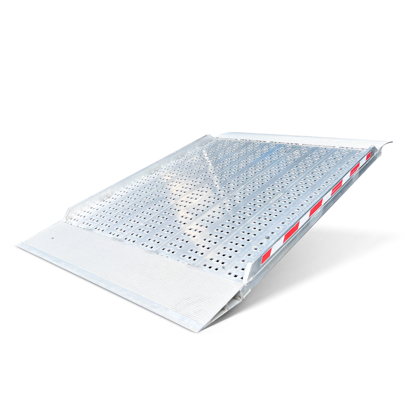 Rampe d′accès PMR aluminium 1m x 1.5m - hauteur à franchir de 10 à 30 cm - charge de 1 000 à 1 800 kg