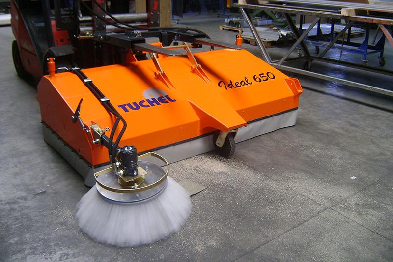 Balayeuse Simplex TUCHEL - Largeur de travail 150/141 cm, brosse 400 mm, volume 85 l