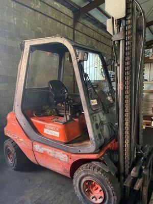 Chariot élévateur Fenwick Linde H25D #E001201 - Diesel, capacité 2 500 kg, hauteur 3,7 m, mât duplex, TDL