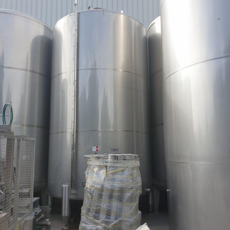 Silo en acier inoxydable Pierre Guerin - 30 000 Lts - Capacité 30 m³ - Diamètre 2900 mm - Hauteur 6000 mm