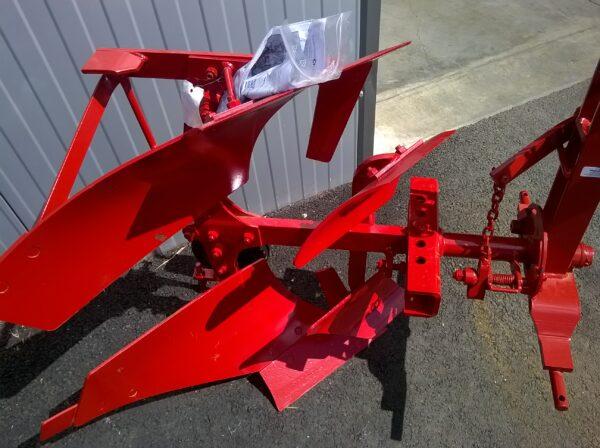 Charrue réversible 9 pouces Morgnieux CRM18SOCD - pour tracteurs 13 à 25 cv