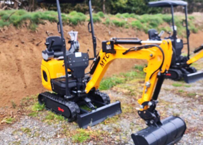 Mini pelle MTC13 version Canopy - pilote hydraulique, moteur diesel Koop Euro 5, 1000 kg, 3 godets et attache rapide