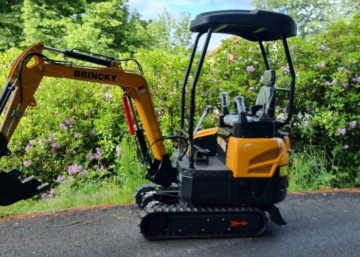 Mini pelle MTC18-2 - Moteur Kubota D722 - 1600 kg - Godet 0,03 m³ - Profondeur 2100 mm
