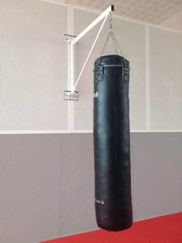 Potence pour sac de frappe rabattable autobloquante - déport 1,20m