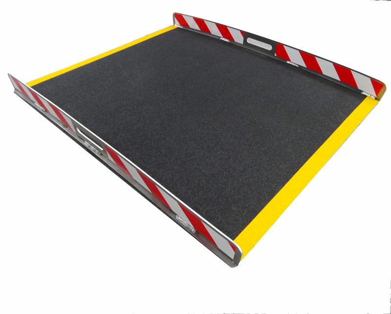 Rampe d'accès amovible pour handicapé - Aluminium 10 kg, charge 300 kg, obstacle 10 cm