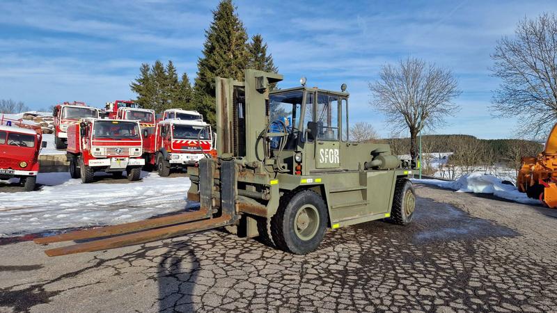 Chariot élévateur Valmet TD1612 16T - Capacité max 16T - 1990 - 4200 heures - Véhicule lourd