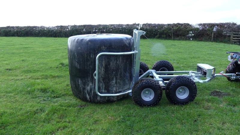 Remorque à balle pour quad Chapman BT500 - transport de balles rondes jusqu'à 1,5 m de diamètre et 500 kg
