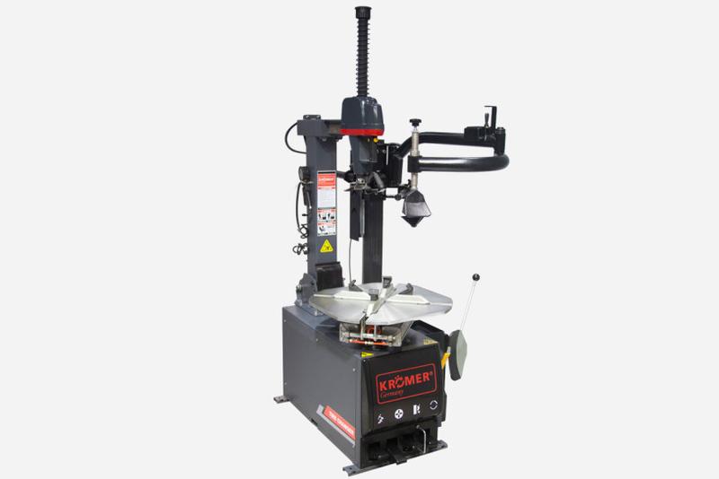 Démonte-pneus Toyota KRÖMER RM24 - Bras auxiliaire droit inclus, 10-22" extérieur, 12-24" intérieur